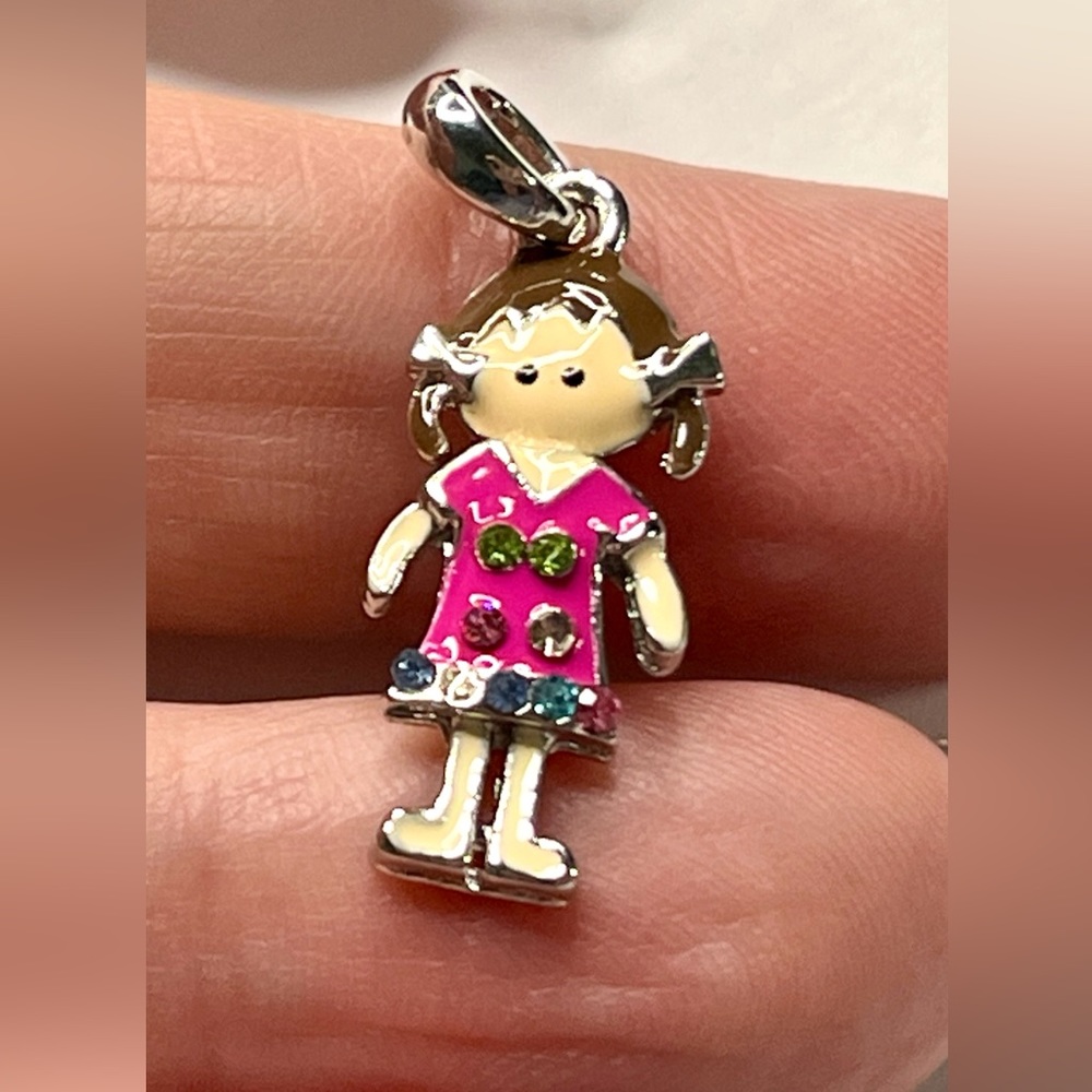 🐥 Wobbling Doll Charm - Picture 5 of 6